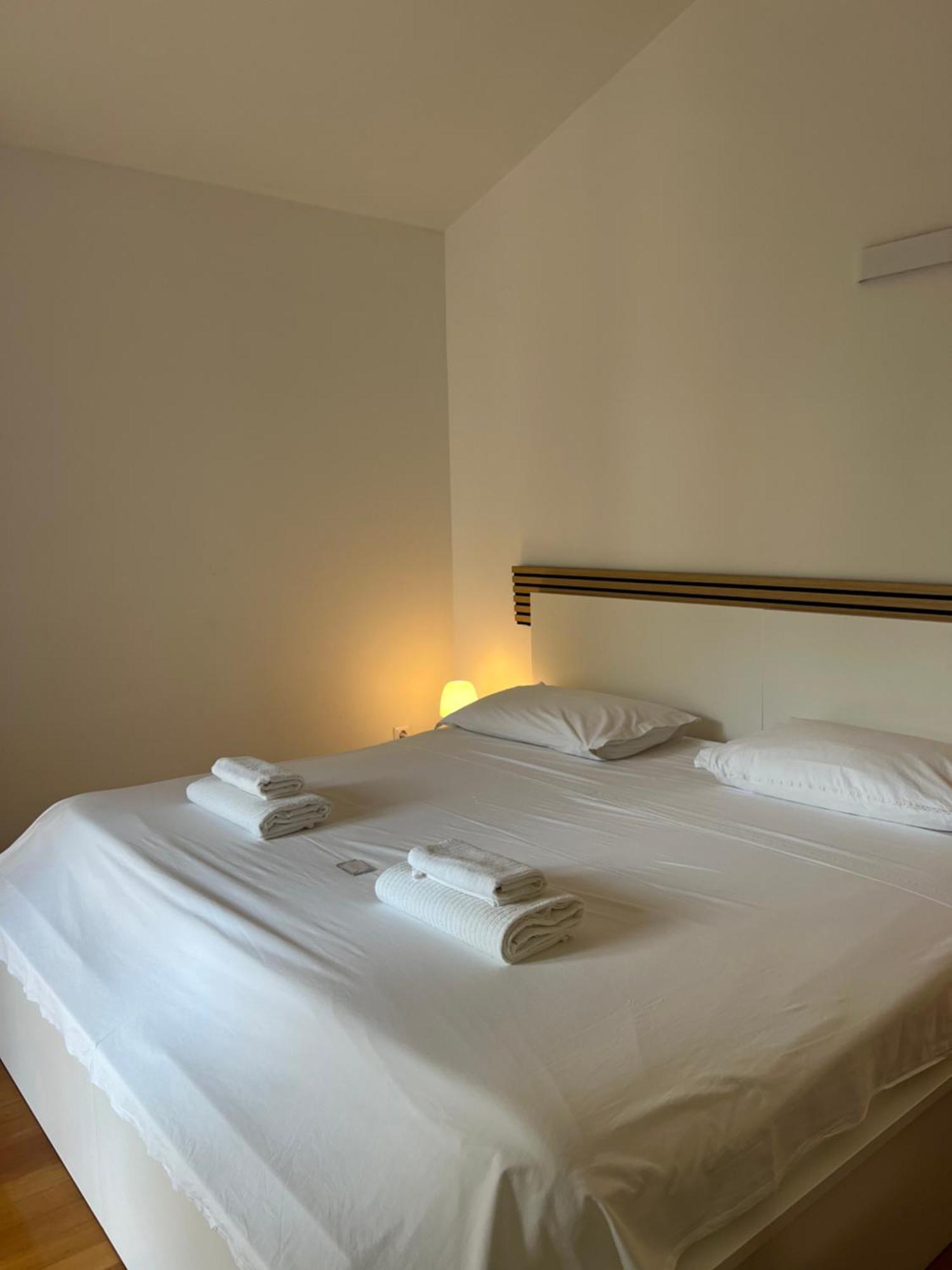 Villa Hosta Apartments フヴァル エクステリア 写真
